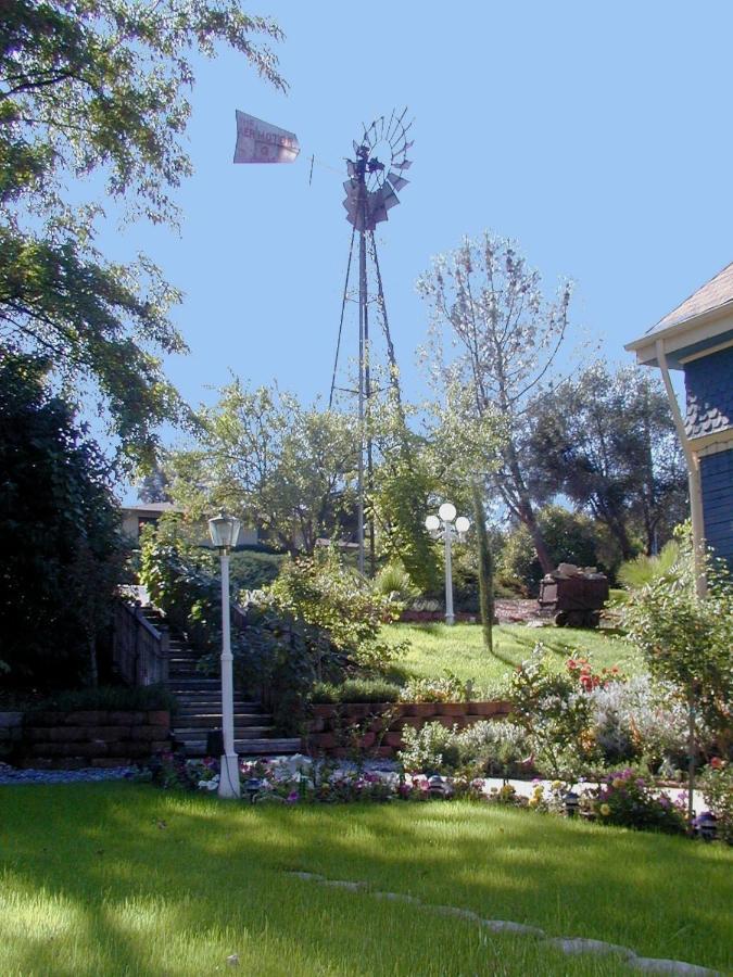 Robin'S Nest Bed & Breakfast San Andreas Exterior photo
