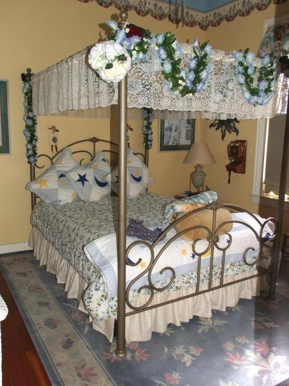 Robin'S Nest Bed & Breakfast San Andreas Room photo